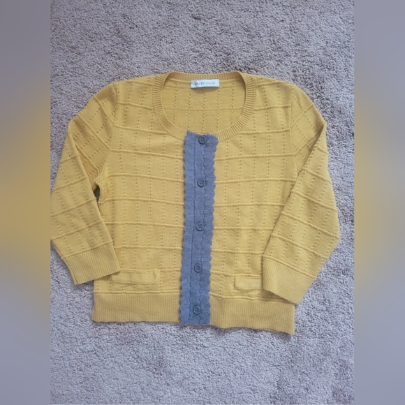 Women's Sweater Small Yellow - Picture 1 of 3